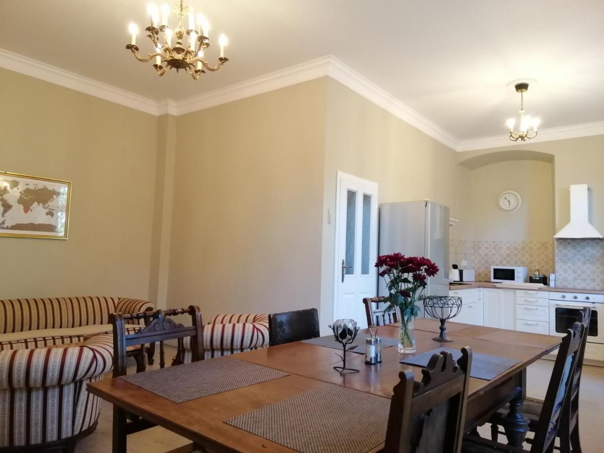 Apartman Fara Vcelakov Zewnętrze zdjęcie