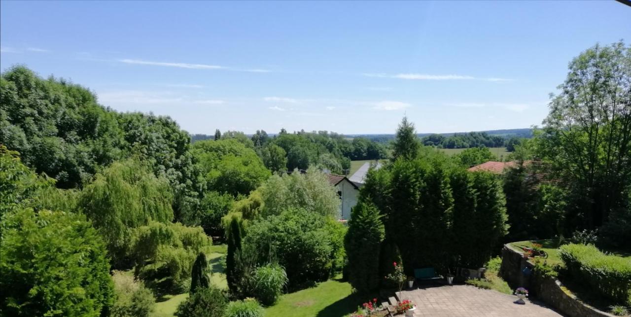 Apartman Fara Vcelakov Zewnętrze zdjęcie