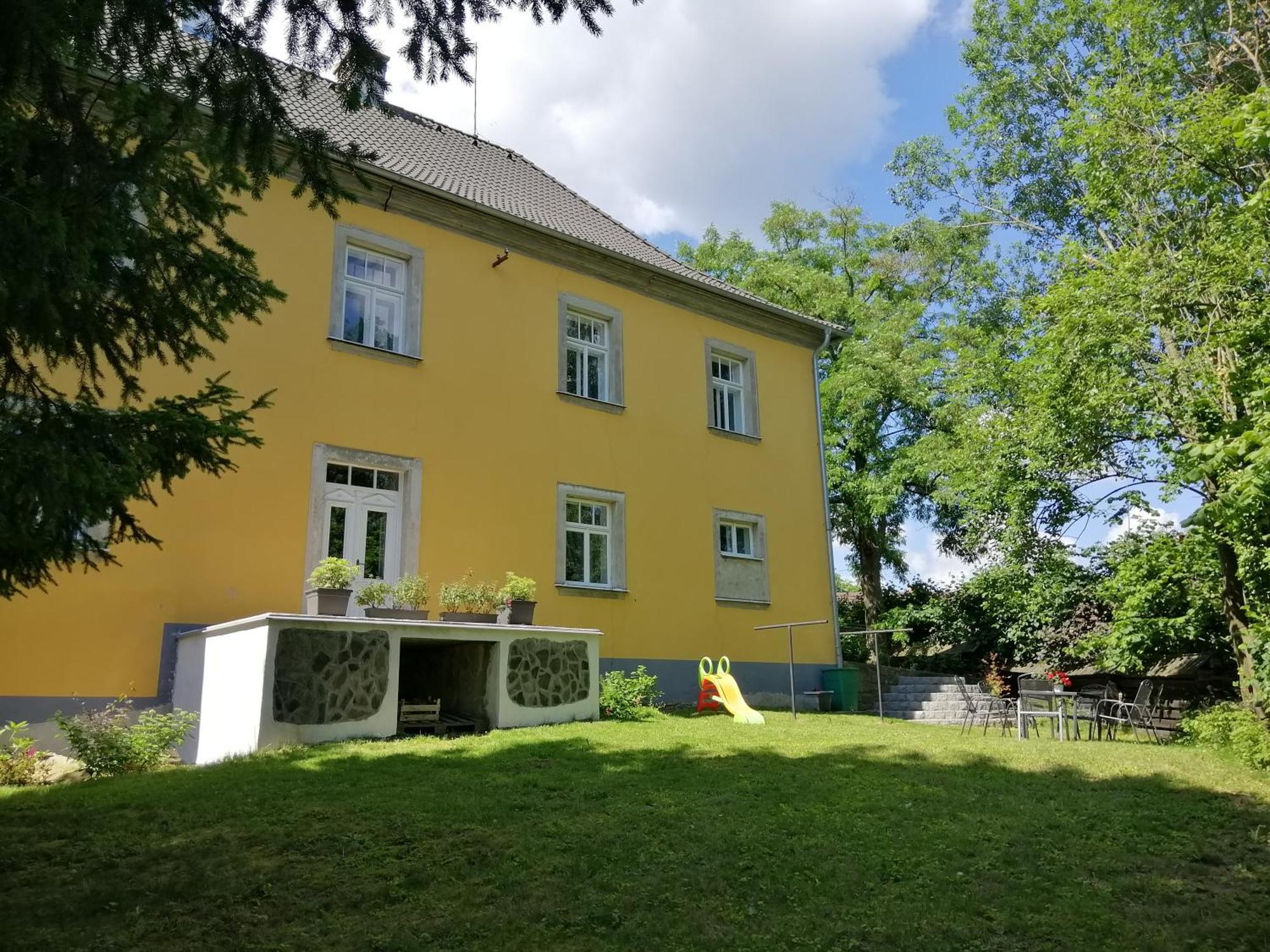 Apartman Fara Vcelakov Zewnętrze zdjęcie